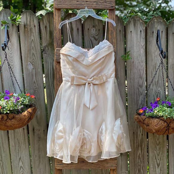 Josh and Jazz, Cocktail Formal Prom Wedding Mini Dress, size 9/10, Champagne - Picture 1 of 5